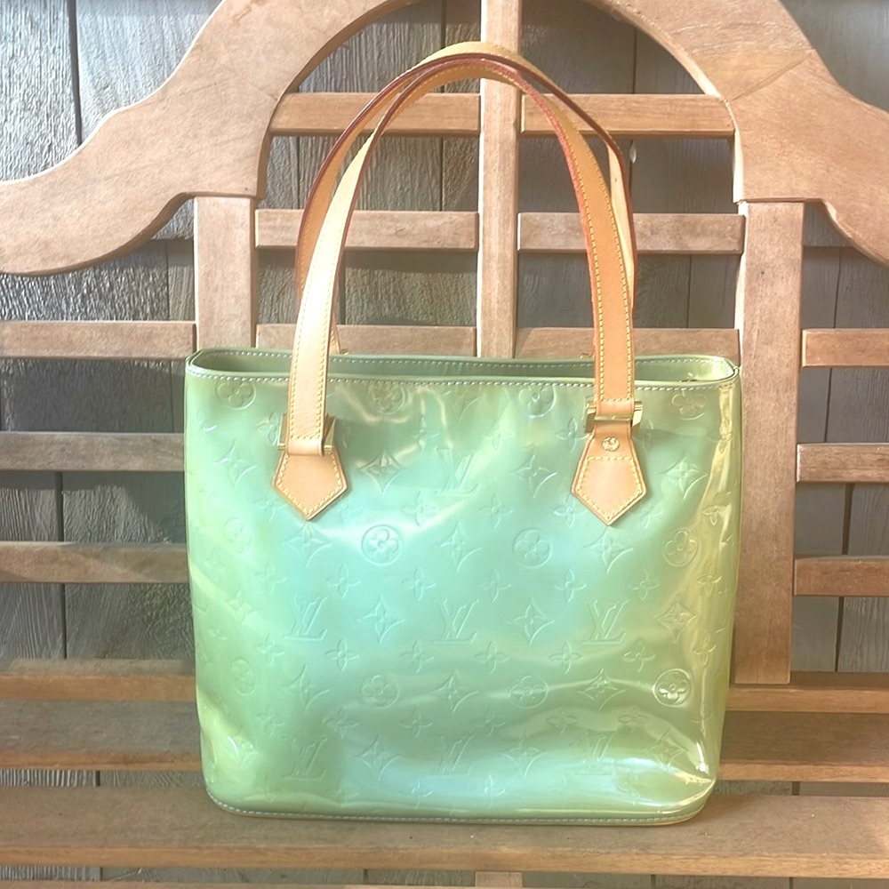 Louis Vuitton Vernis Monogram bag green/aqua